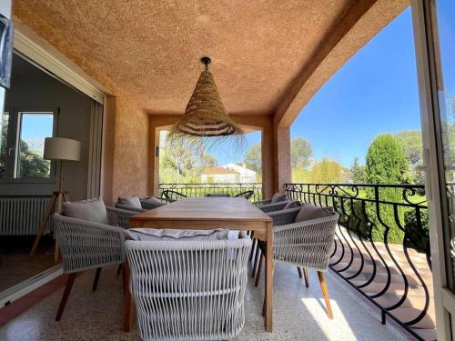 Balcony/terrace, Villa Aloes - proche des plages in Boulouris
