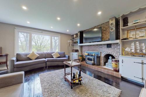 Iekārtas, Hidden Farm Escape in the Heart of Kawarthas in Kawartha Lakes