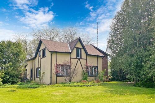 Hidden Farm Escape in the Heart of Kawarthas in Kawartha Lakes