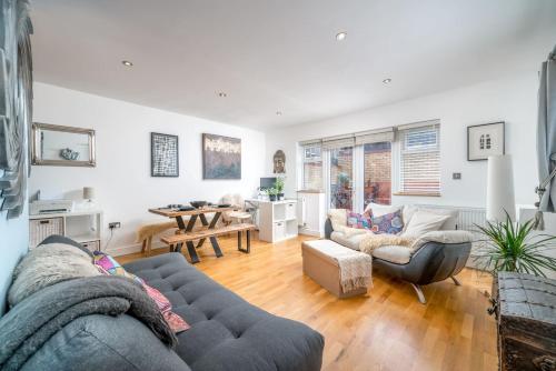 Zen London Living Space