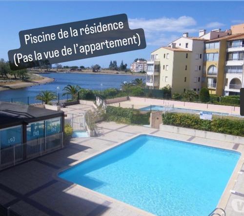 Superbe appartement 6 personnes avec piscine secteur Richelieu, à 350m de la plage et à 500m du centre port