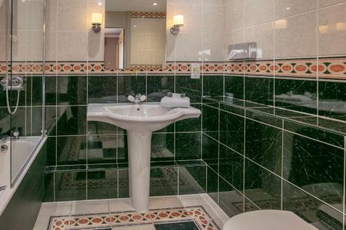 Best Western Heath Court Hotel - image 6