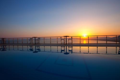 Belvedere Hotel - image 3