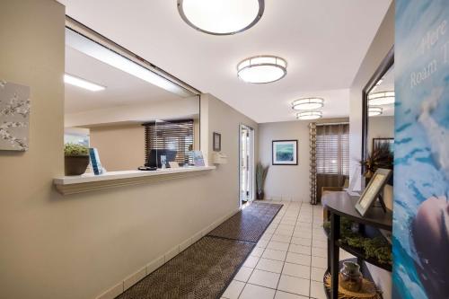 Sonesta Simply Suites St Louis Earth City