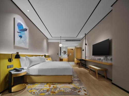 room detail thumbnail 1