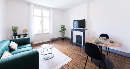 Appartement tout confort hyper centre, proche gare avec balcon, Tours