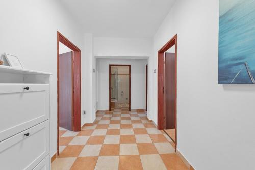 Two-Bedroom Apartment with Terrace and Sea View image 1