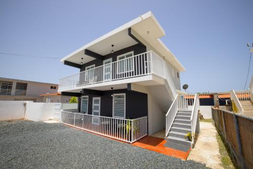 R&V Combate Beach House 1 with Pool in Boqueron