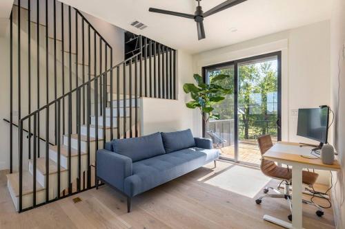 New Listing, new home! Austins Riverside Ranch in Austin, USA