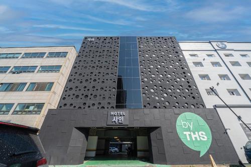BY THS Shine Hotel Siheung Wolgot