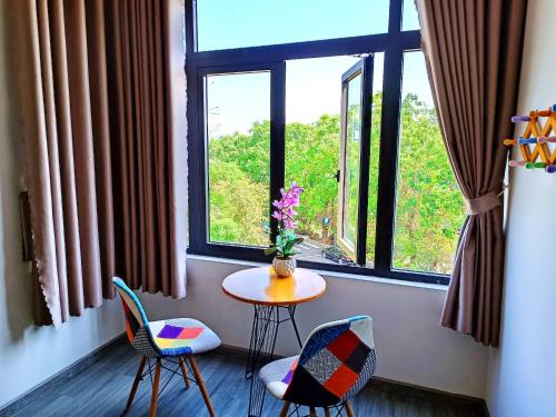 View, MyTran Homestay-HauLoan in Quy Nhon