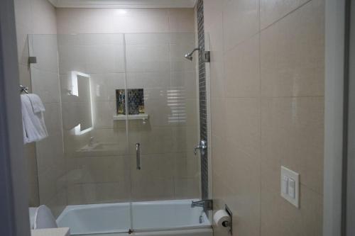Avenue Motel - Los Angeles, LAX Room Type - Standard King Room