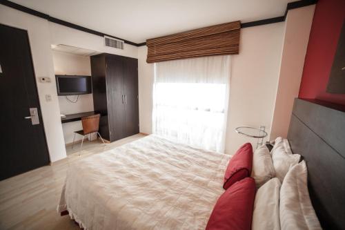 1 queen bed