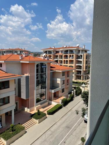 SUNNY STUDIO AZUR SUNNY STUDIO AZUR