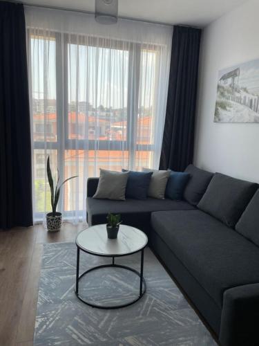 SUNNY STUDIO AZUR SUNNY STUDIO AZUR