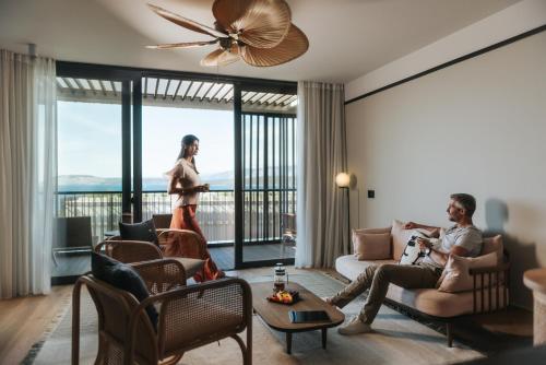 Family 2-Bedroom Suite with Balcony and Sea View 