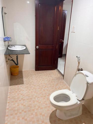 Ванная комната, Hotel Ánh Phương (Hotel Anh Phuong) in Район 12