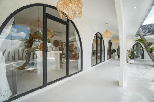 Balcony/terrace, Bohemian Jogja Villas with Private Pool in Sinduadi