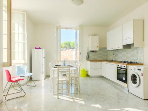 Homiday - BordoPineta Centro Room Type - One-Bedroom Apartment