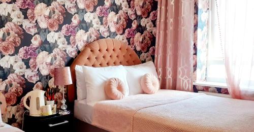 3 Bed House - Sleeps 7 - Parking - Wifi in Whippingham and Osborne