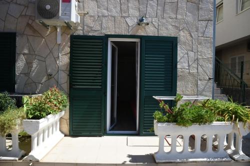  Apartments Pomalo in Makarska