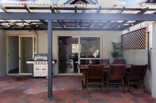 Maison Magnolia; Character Townhouse in the centre of Margaret River