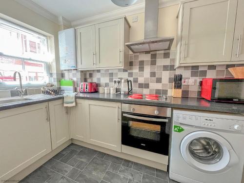 Cosie Cottage - image 2