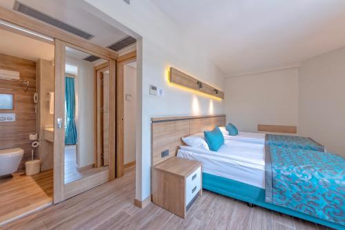 Meryan Hotel - Ultra All Inclusive Room Type - Family Room (1-2-3 Adults) - All Inclusive