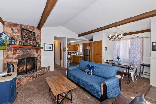 Fairway Big Bear Lodge/ airport convention center - Accommodation - Big Bear City