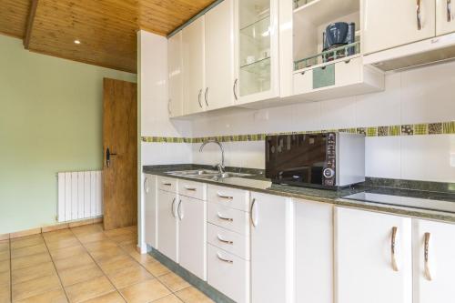 Konyha, Mossen Batista Til ler in Buira