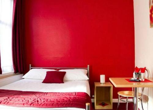 Chambre double, salle de bain partagée
