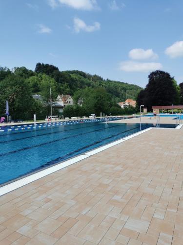 Úszómedence, Schuttig in Elzach