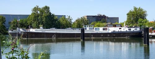 Bateau péniche Lille - Euratechnologie - Location saisonnière - Lille