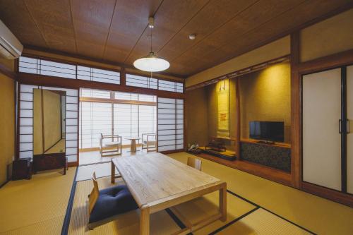 Japanese-Style Room