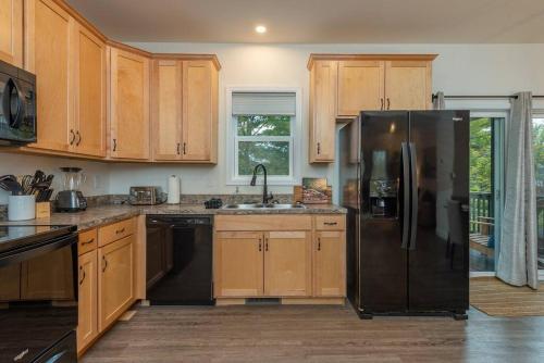 Asheville Overlook! Comfy 2br Asheville Apt/House! in Asheville, USA