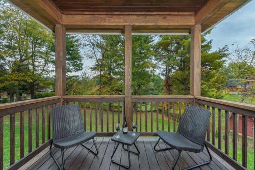 Asheville Overlook! Comfy 2br Asheville Apt/House! in Asheville, USA