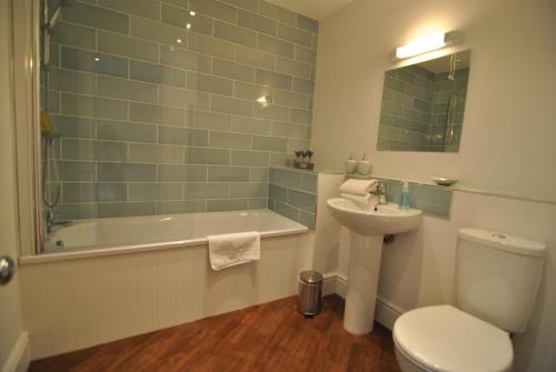 Accommodation Windsor Ltd - Lord Raglan House - image 5