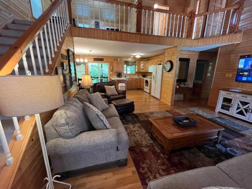 The Lake House At Dale Hollow! in 利文斯頓 (TN)