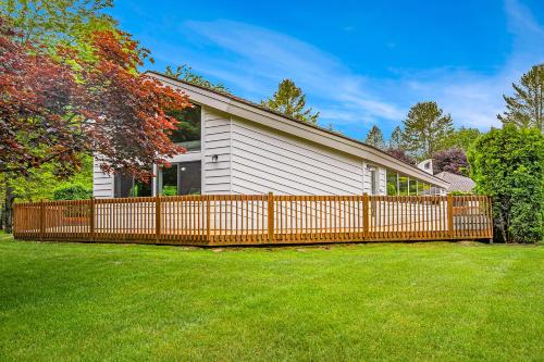 Skipping Stone Cottage 52 in Petoskey, Vereinigte Staaten von Amerika