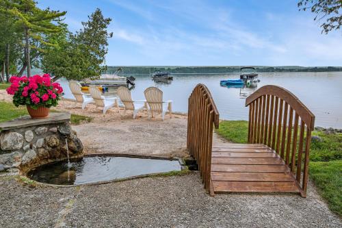Skipping Stone Cottage 52 in Petoskey, USA