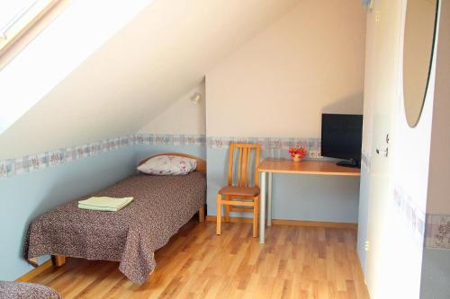 Rivaal Guesthouse-Cafe in Nurga