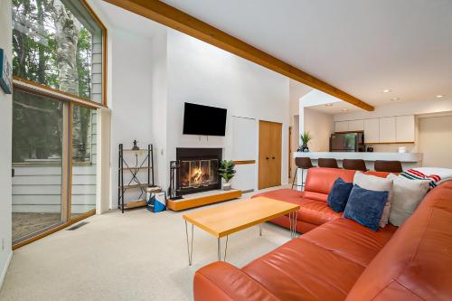 Skipping Stone Cottage 52 in Petoskey, USA