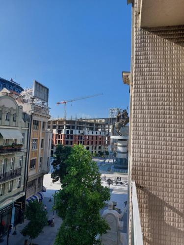 Lungro's Main Square Apartment, Skopje