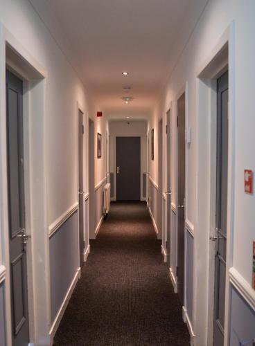 Зовнішній вигляд готелю, Loch Lomond Hotel in Беллоч