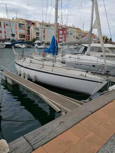 Dormir sur un bateau - Hôtel - Agde