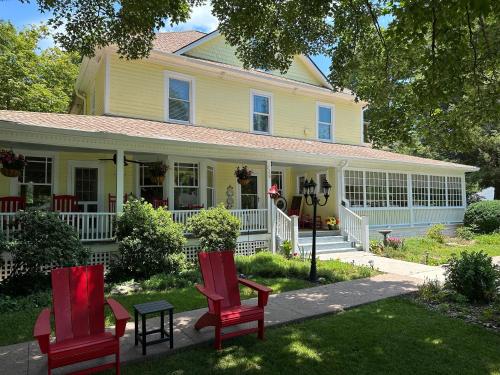 Red Rocker Inn in Black Mountain, USA