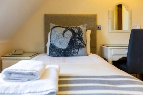 Swan Revived Hotel - image 6