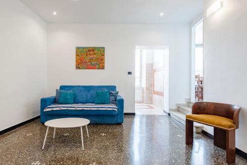 Sunny flat next to the Prince palace