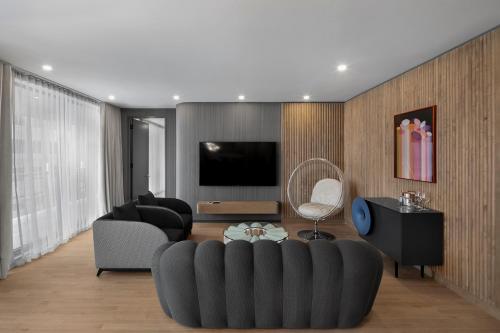 Suite with Balcony