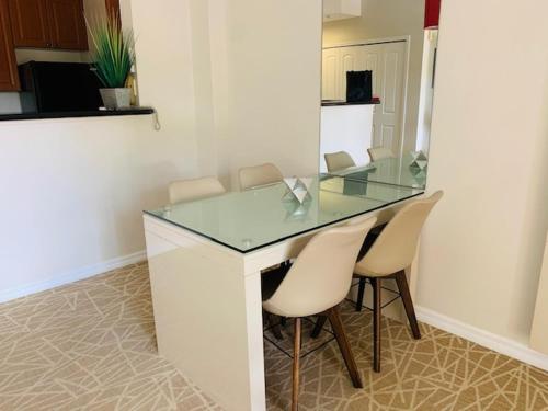 Amazing 1 Bedroom Resort 2 miles from Universal in Orlando, USA